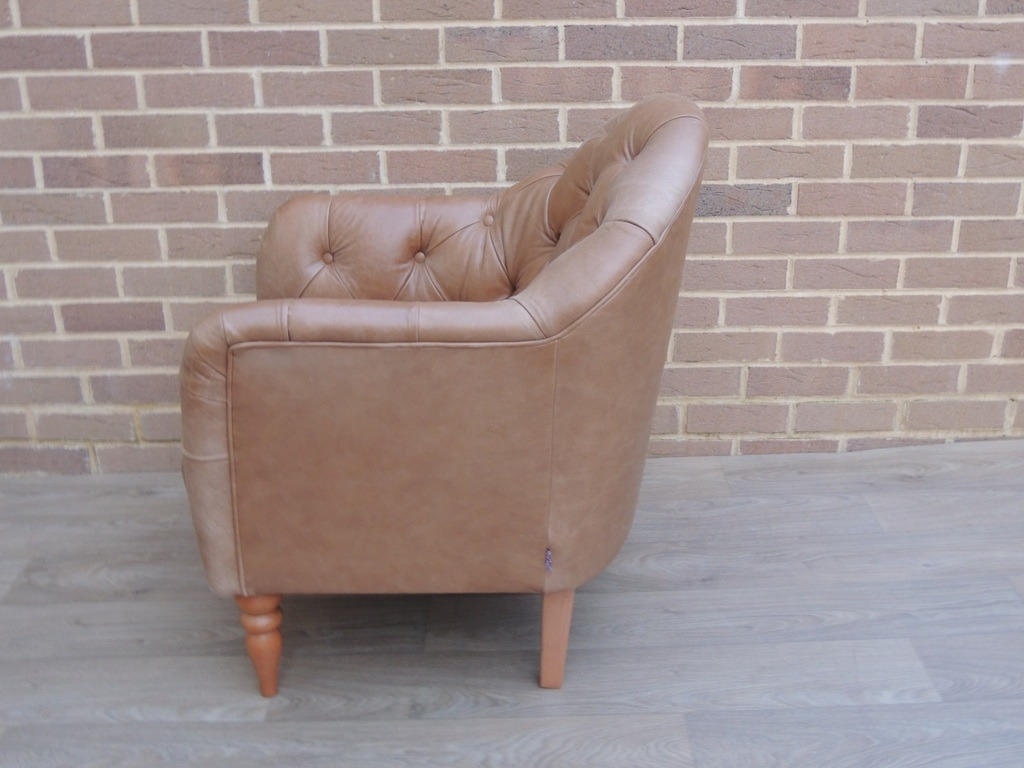 Chesterfield Tub Armchair - Image 4