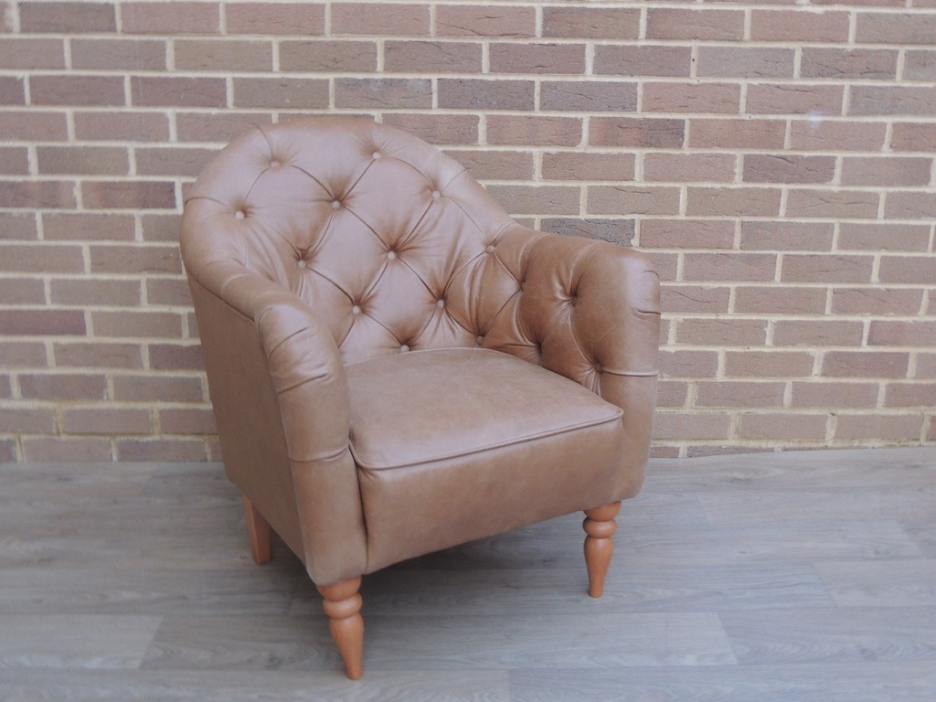 Chesterfield Tub Armchair - Image 7