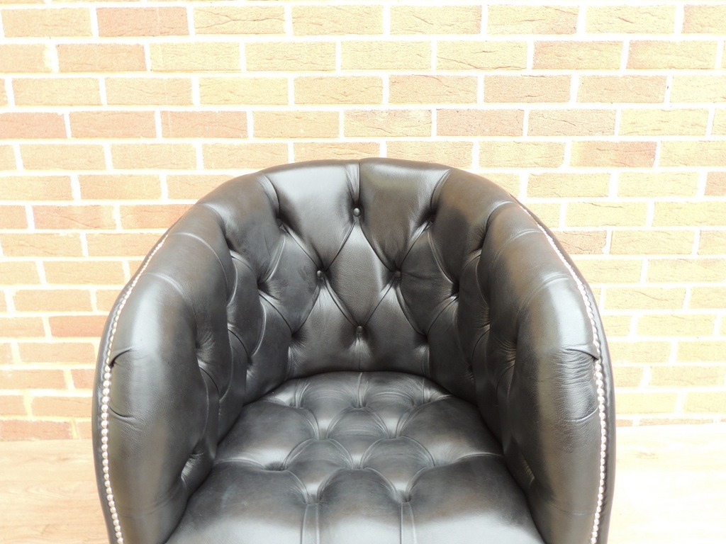 Burghley Tub Chair - Image 9