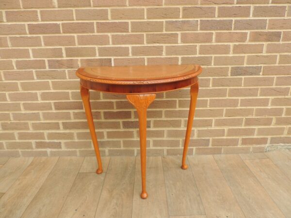 Queen Anne Console Table
