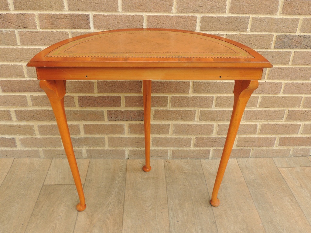 Queen Anne Console Table - Image 7