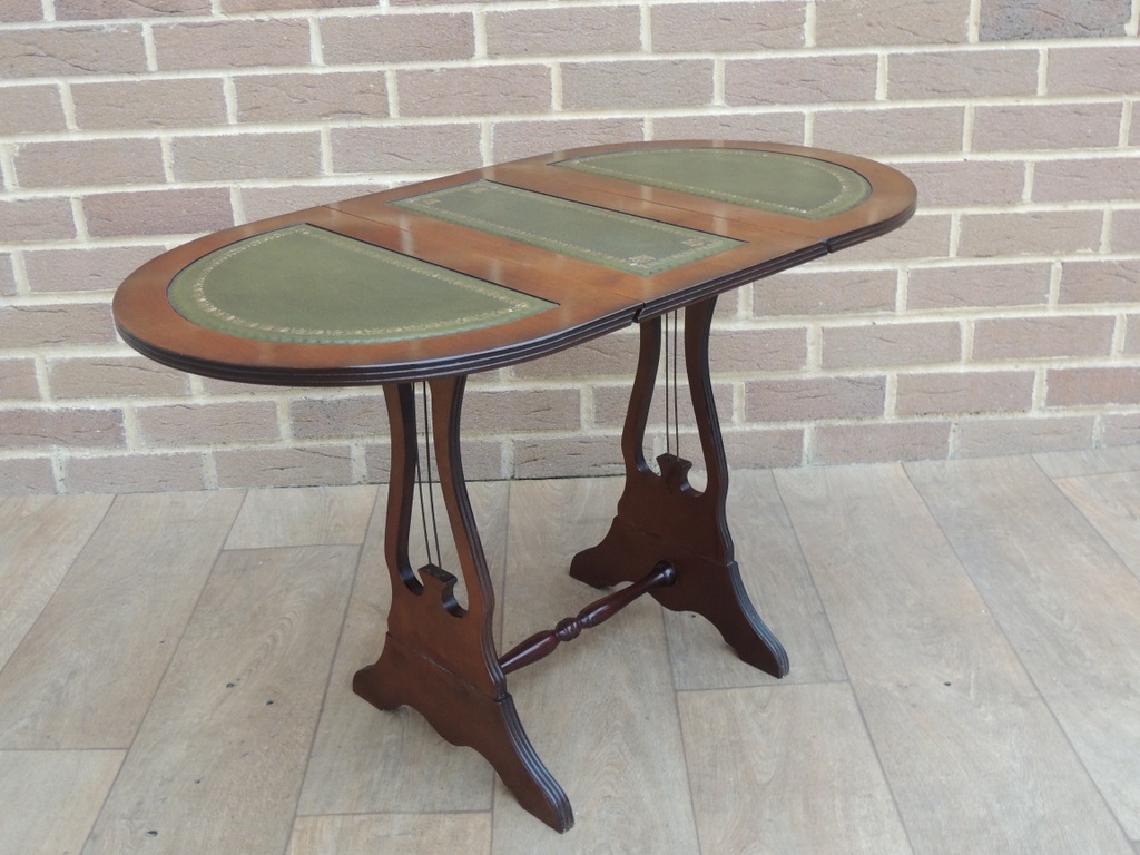 Vintage Coffee Table - Image 4