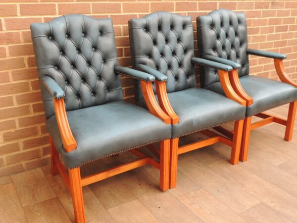 3 Chesterfield Chairs - Image 3