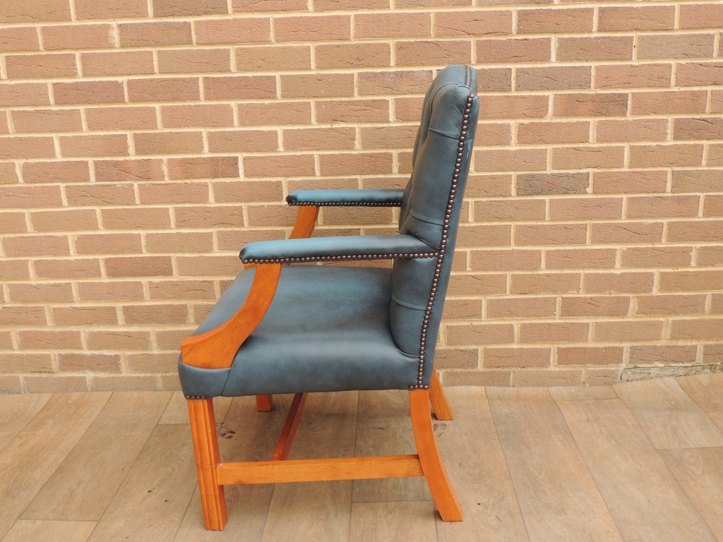 Chesterfield Chair - Image 4