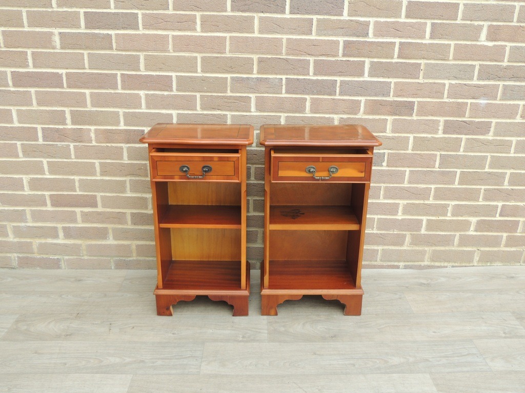 Pair of Burr Side Tables - Image 4