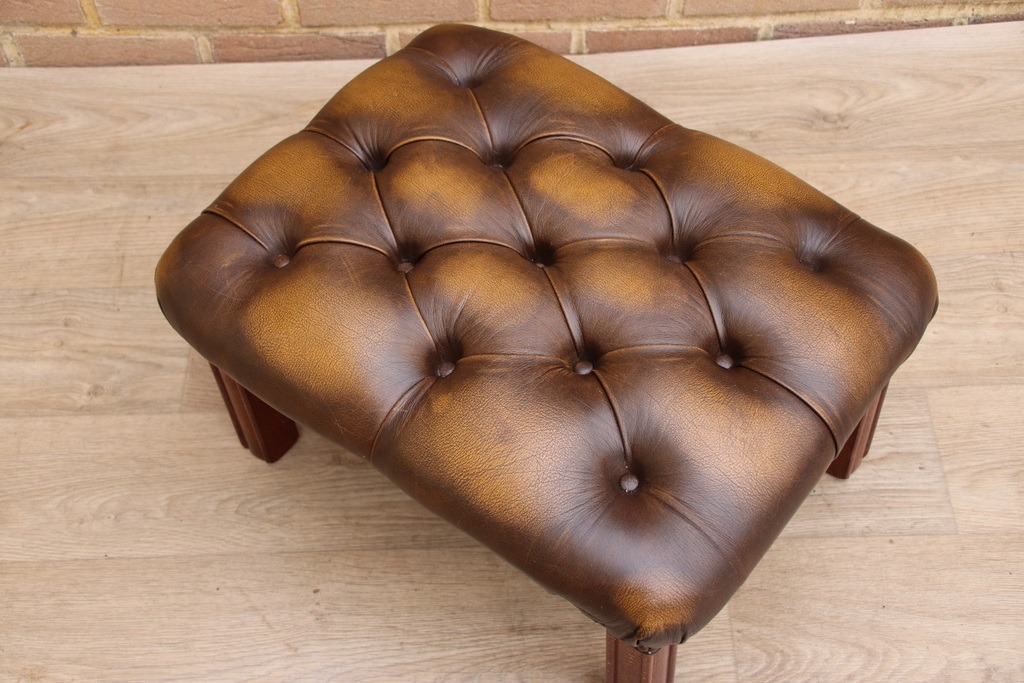 Chesterfield Compact Footstool - Image 5
