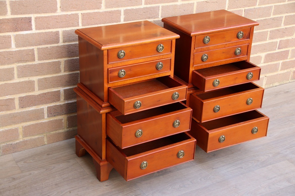 Yew Compact Bedside Chests - Image 4