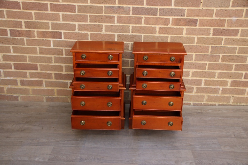 Yew Compact Bedside Chests - Image 5