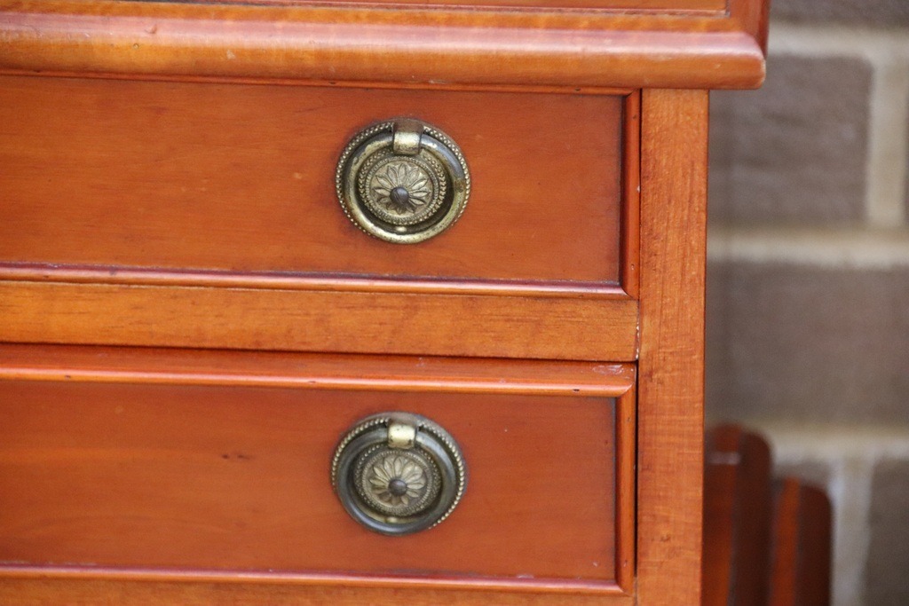 Yew Compact Bedside Chests - Image 21