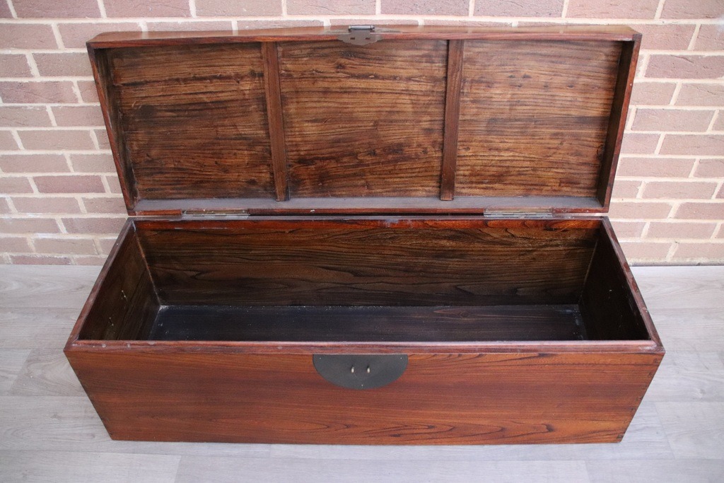 Luxury Elm Storage Trunk - Image 8