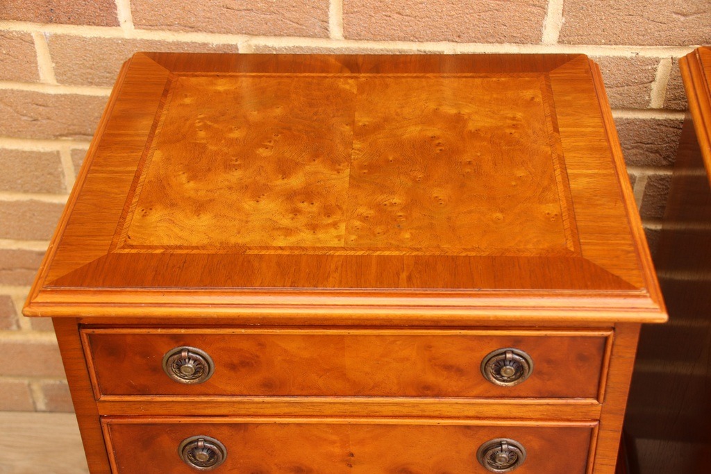 Pair of Oak Burr Bedside Chests - Image 14