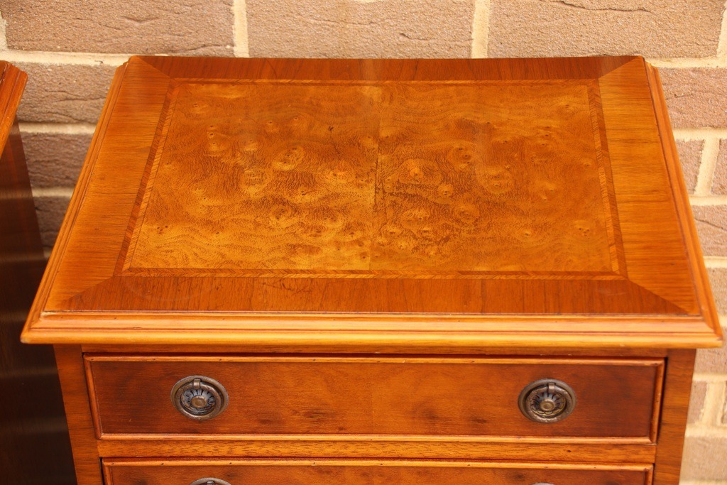 Pair of Oak Burr Bedside Chests - Image 16