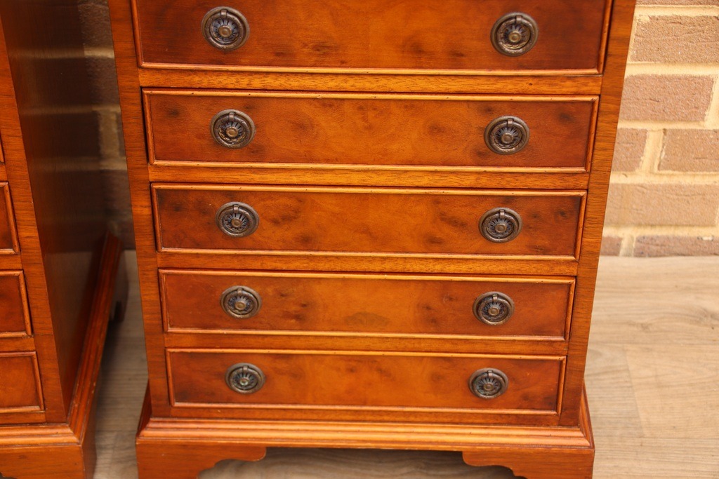 Pair of Oak Burr Bedside Chests - Image 17