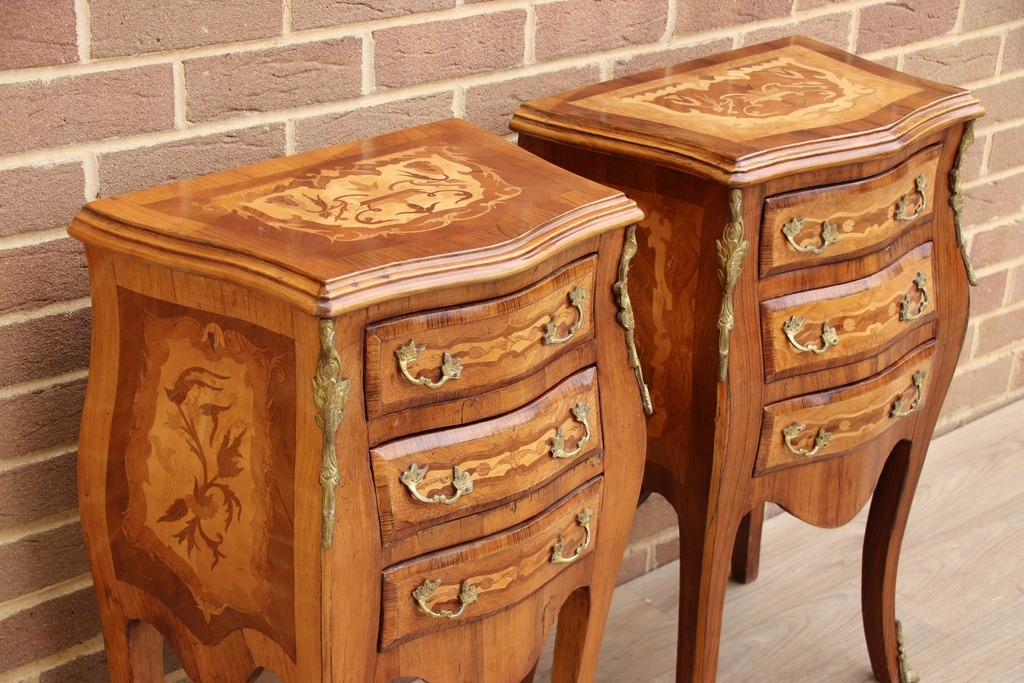 Pair of French Bombe Bedside Tables - Image 3