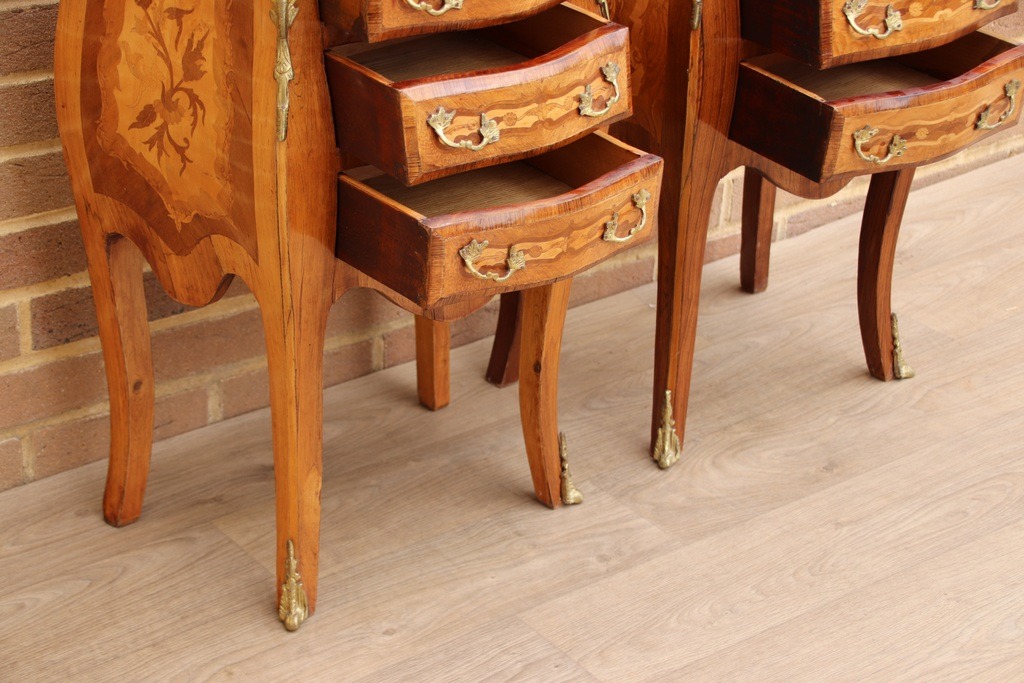 Pair of French Bombe Bedside Tables - Image 5