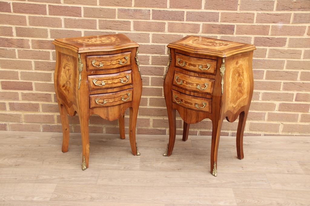 Pair of French Bombe Bedside Tables - Image 11