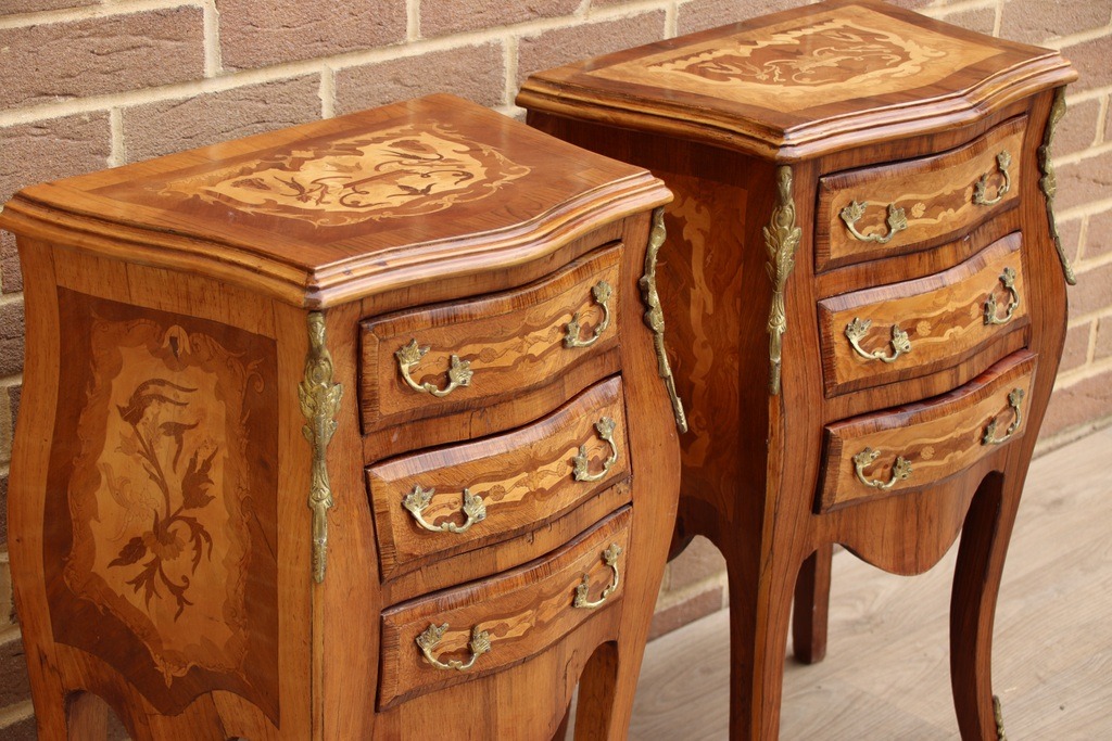 Pair of French Bombe Bedside Tables - Image 14