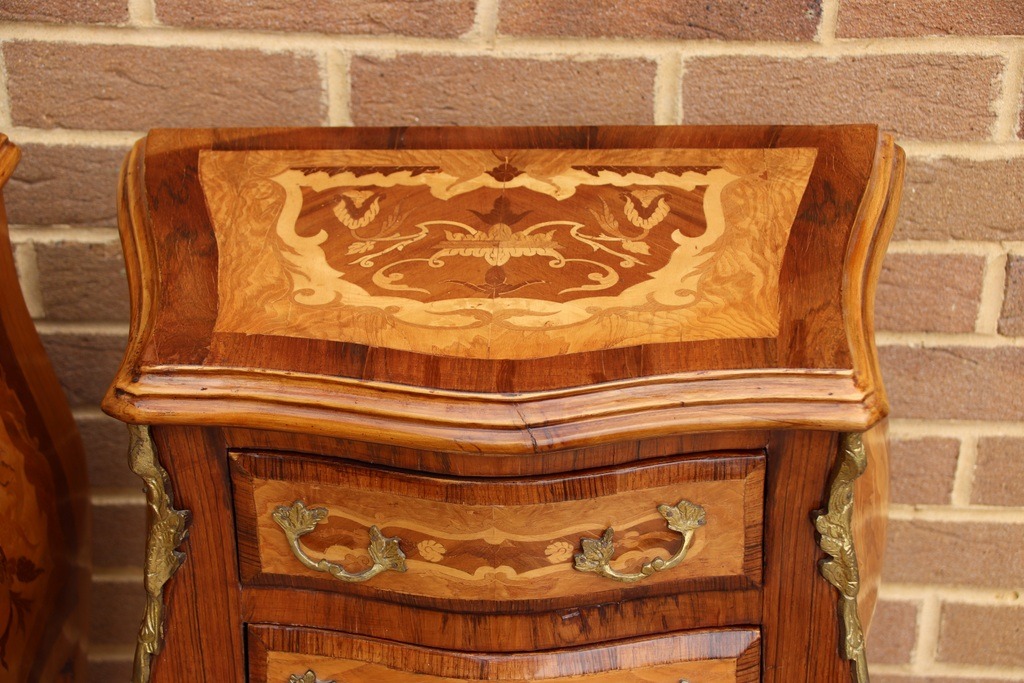 Pair of French Bombe Bedside Tables - Image 15