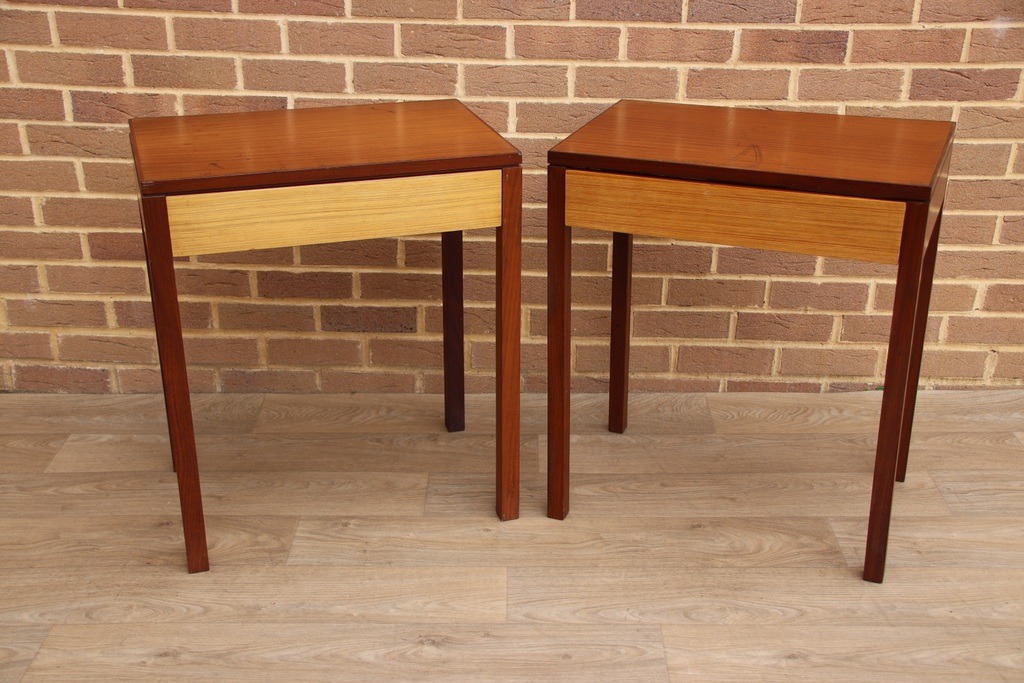 Pair of Retro Bedside / Lamp Tables - Image 12