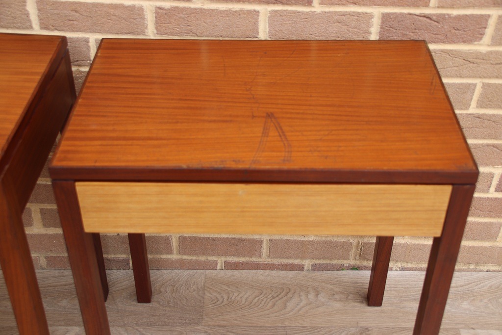 Pair of Retro Bedside / Lamp Tables - Image 19