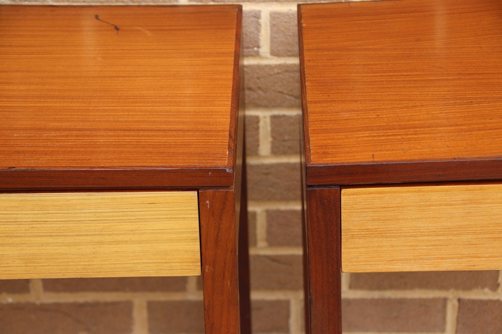 Pair of Retro Bedside / Lamp Tables - Image 23