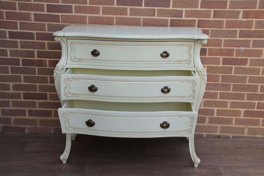 Frank Hudson Alexandria French Chest of Drawers - Image 8