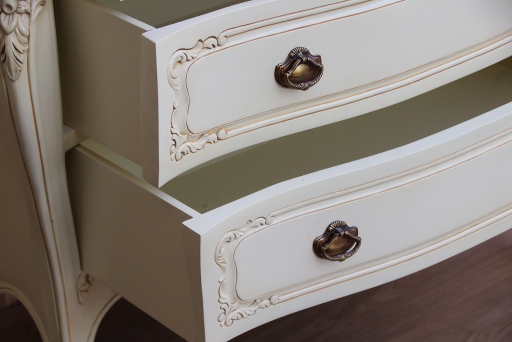 Frank Hudson Alexandria French Chest of Drawers - Image 14