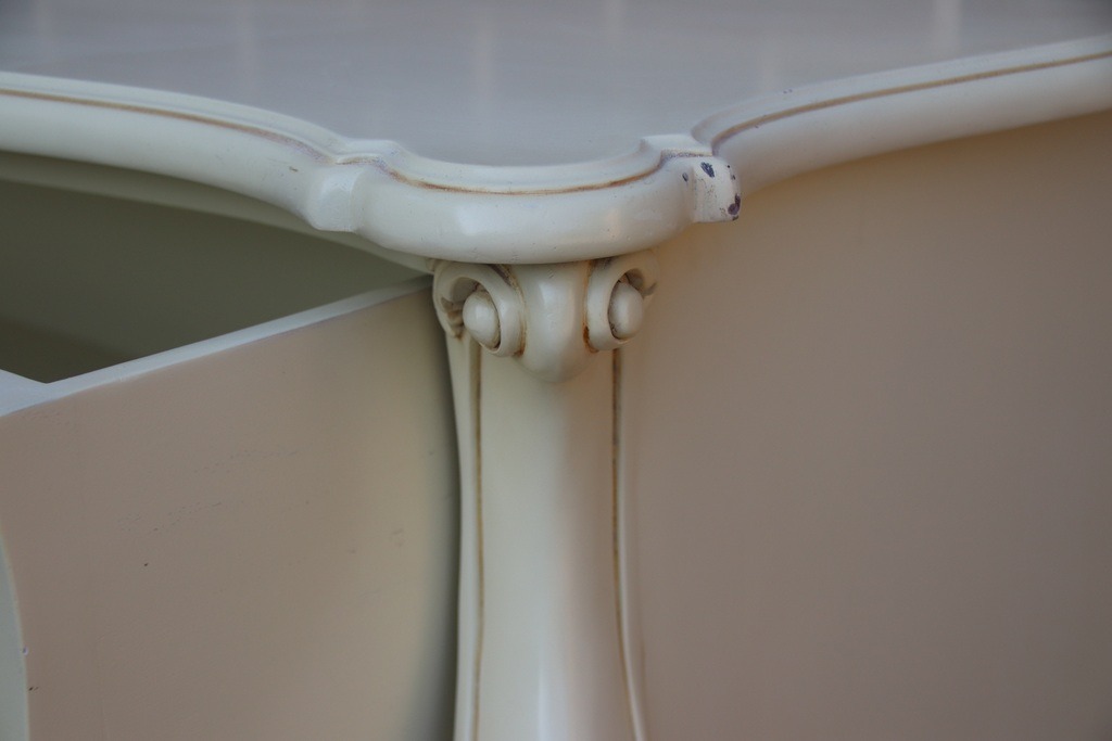 Frank Hudson Alexandria French Chest of Drawers - Image 16