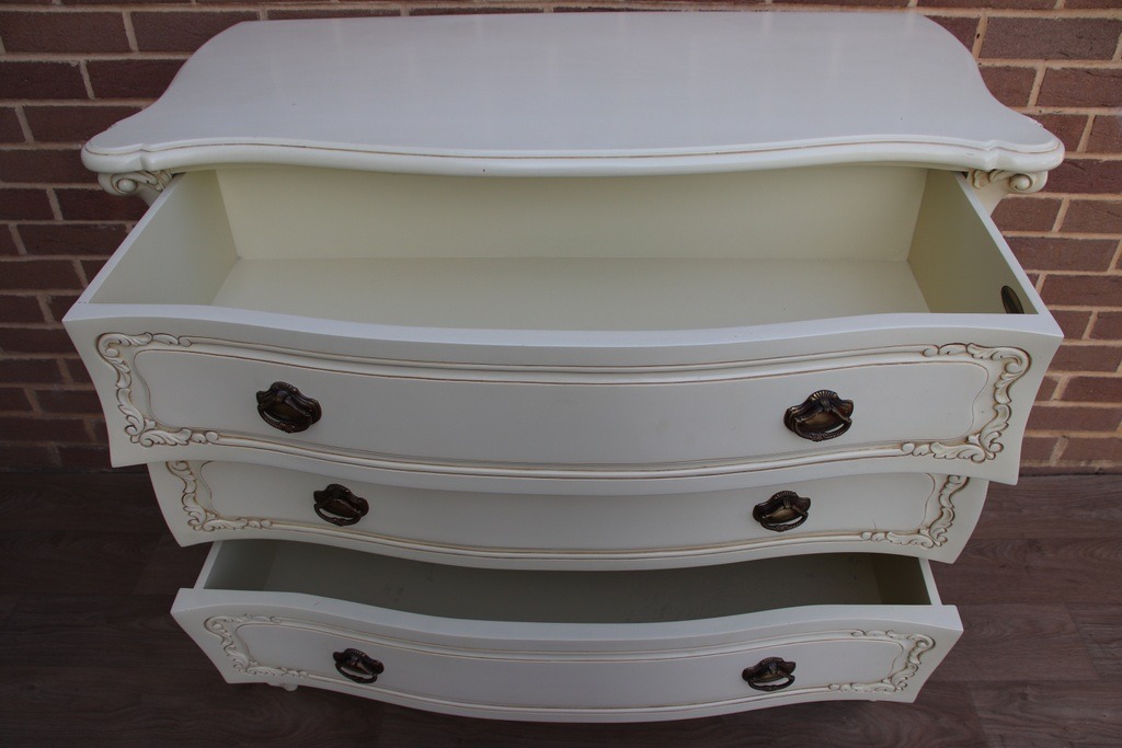 Frank Hudson Alexandria French Chest of Drawers - Image 17