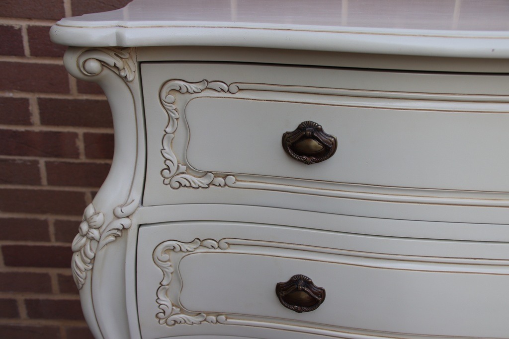 Frank Hudson Alexandria French Chest of Drawers - Image 22