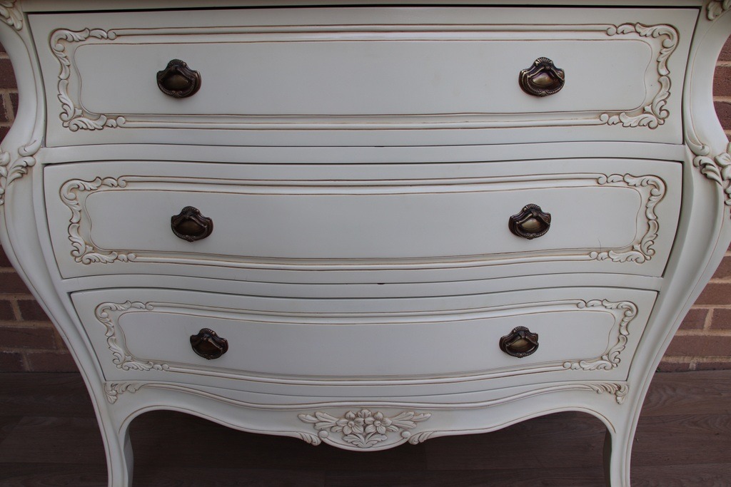 Frank Hudson Alexandria French Chest of Drawers - Image 24