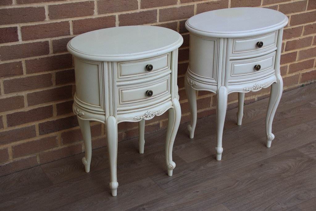 Pair of Frank Hudson Alexandria Bedside Tables - Image 2
