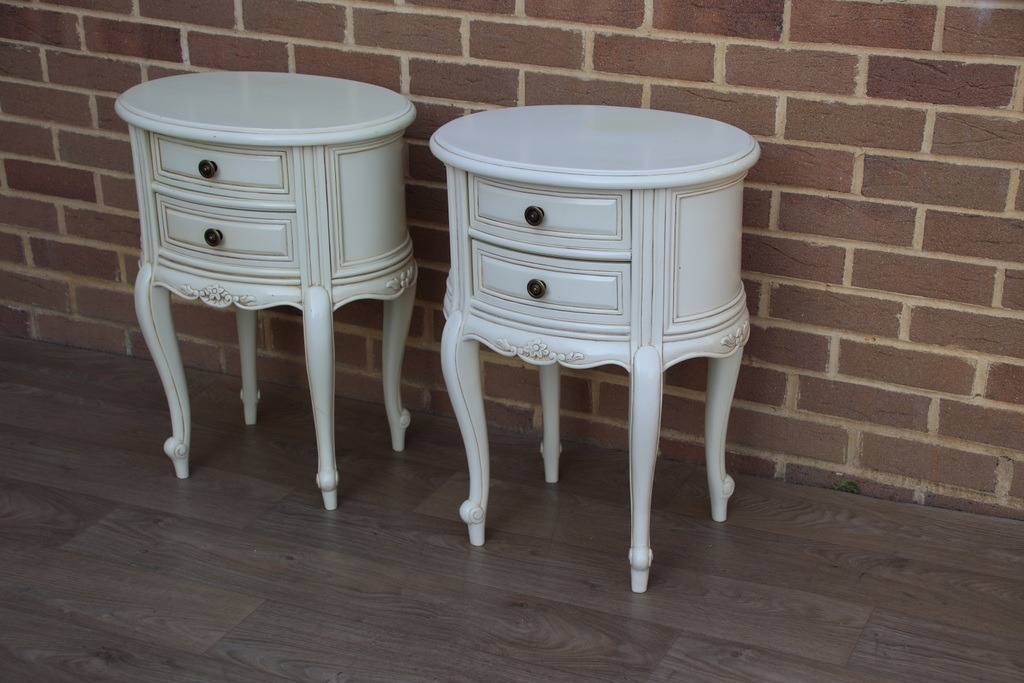 Pair of Frank Hudson Alexandria Bedside Tables - Image 3