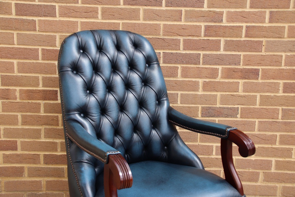 Saxon Chesterfield Chair - Image 8