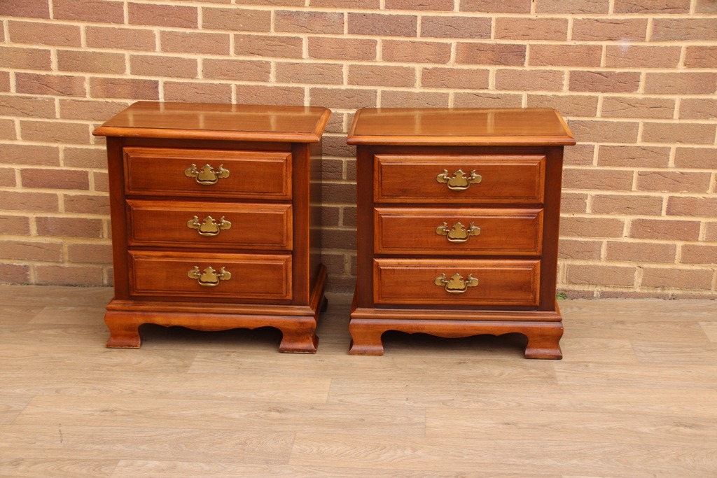 Pair of Dixie Bedside Chests - Image 2