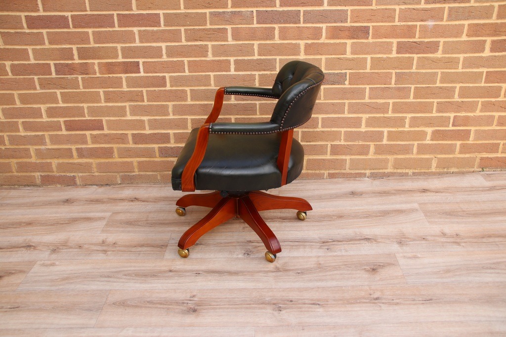 Bankers Chesterfield Chair - Image 3