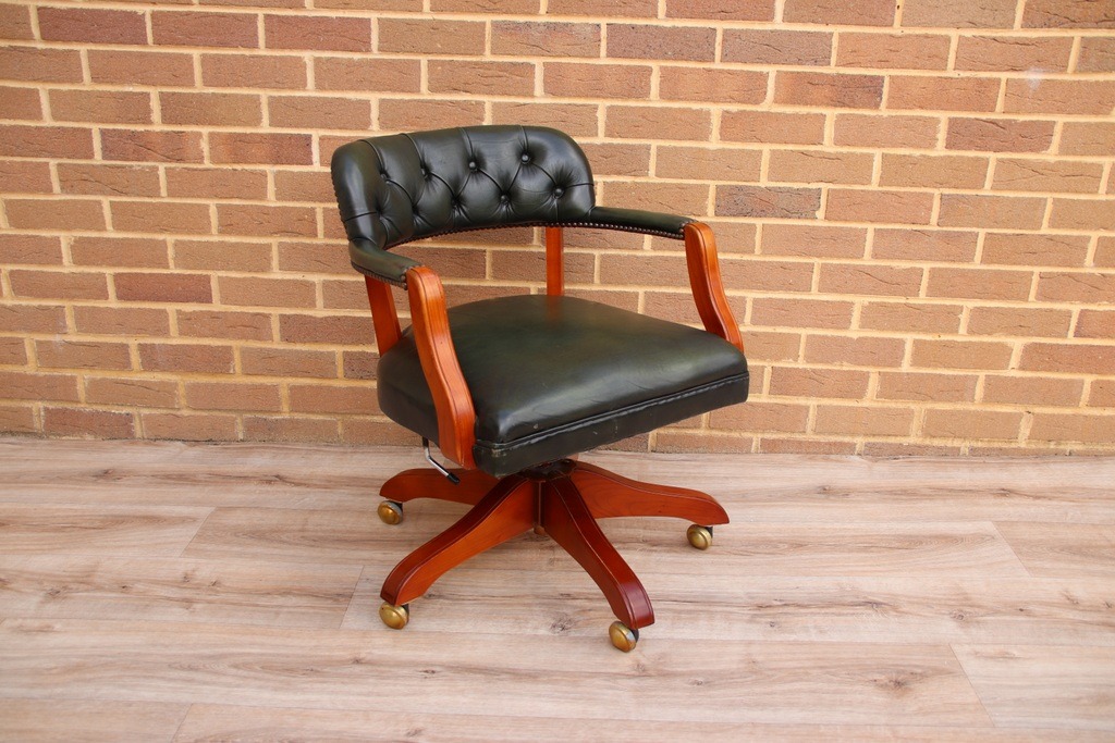 Bankers Chesterfield Chair - Image 6
