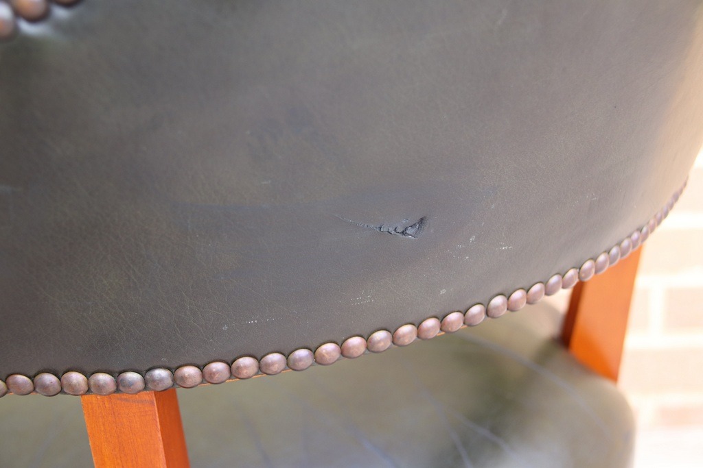 Bankers Chesterfield Chair - Image 8