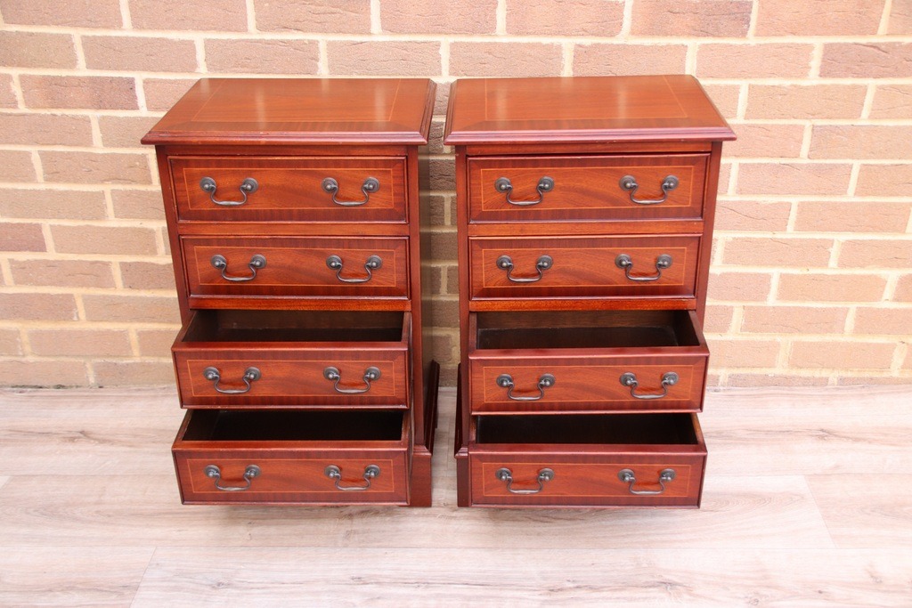 Pair of Wooden Bedside Chests - Image 4