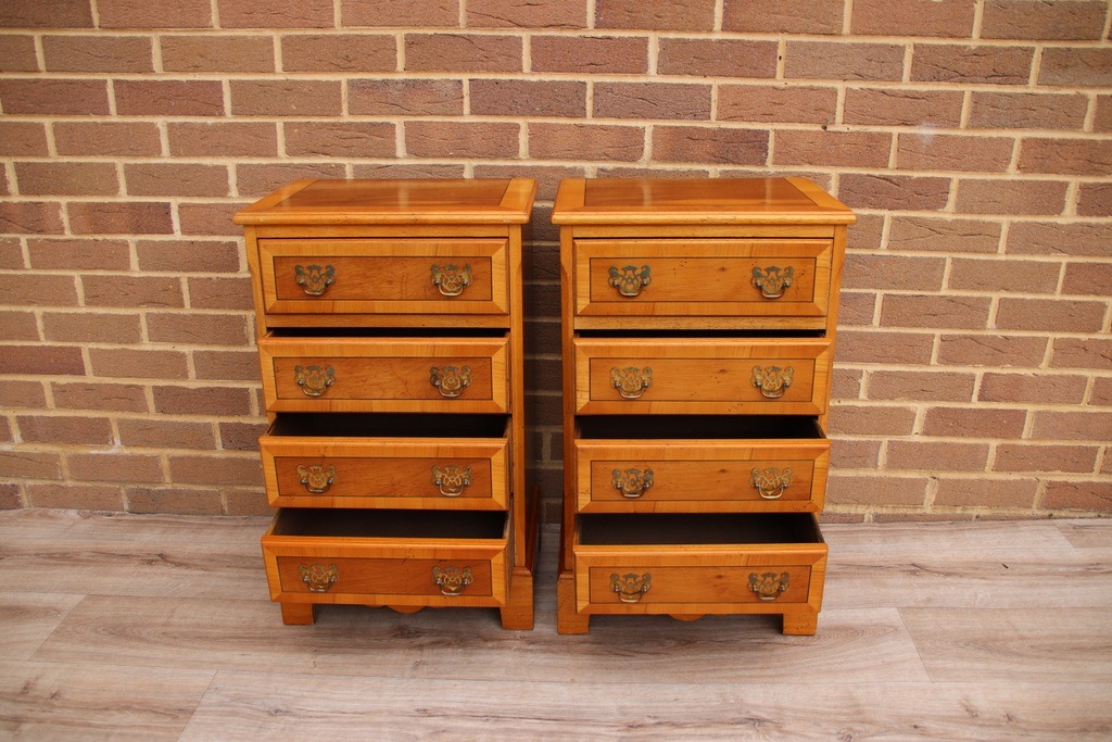 Pair of Burr Wood Bedside Chests - Image 5