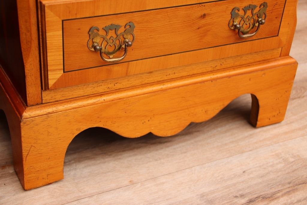 Pair of Burr Wood Bedside Chests - Image 21