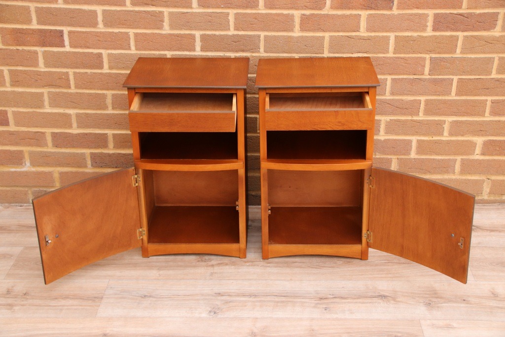 Pair of Retro Vintage Bedside Tables - Image 5