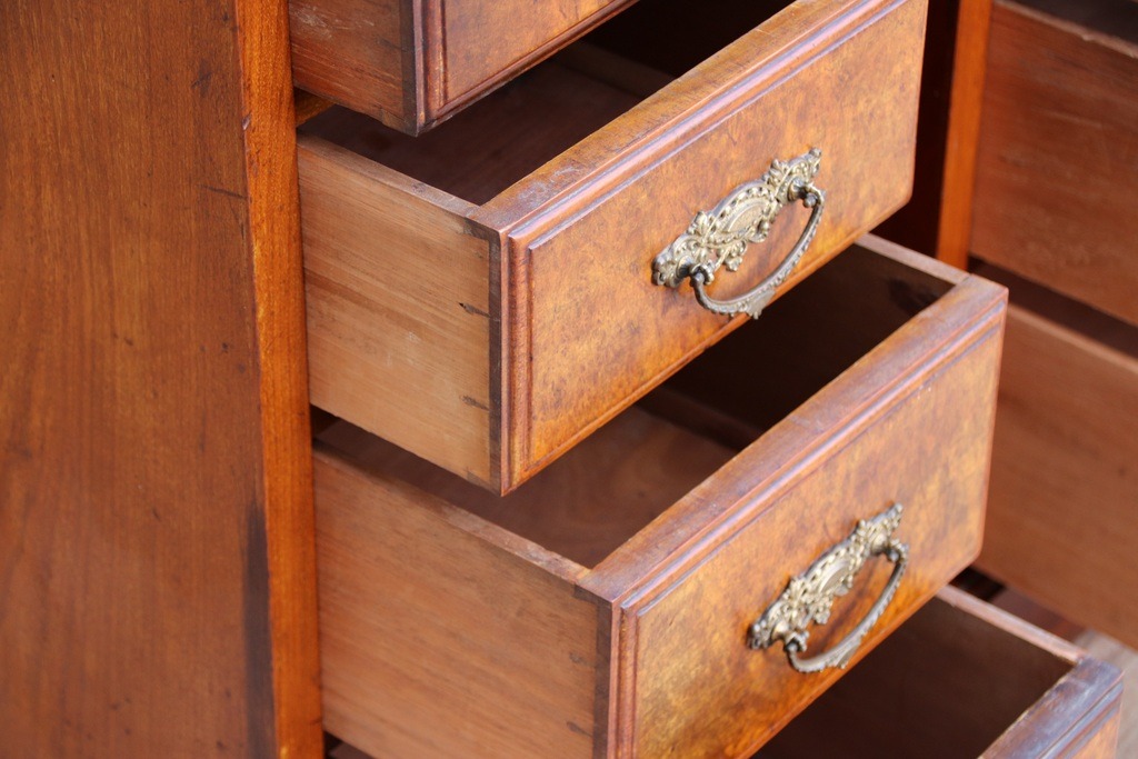 Pair of Victorian Antique Bedside Chests - Image 9