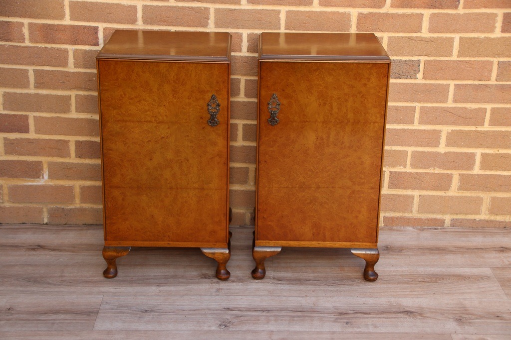 Pair of Antique Burr Walnut Bedside Cabinets - Image 2