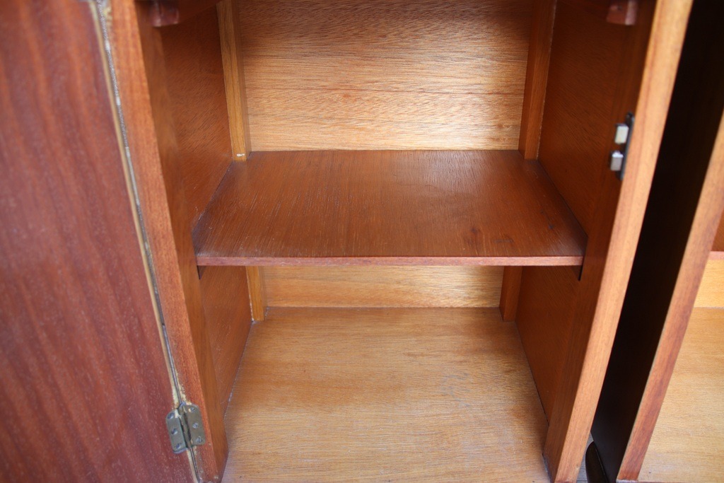 Pair of Antique Burr Walnut Bedside Cabinets - Image 12