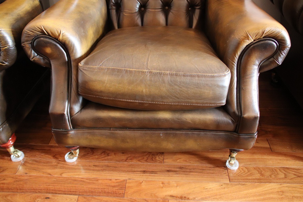 Pair of Thomas Lloyd Chesterfield Regent Armchairs - Image 6