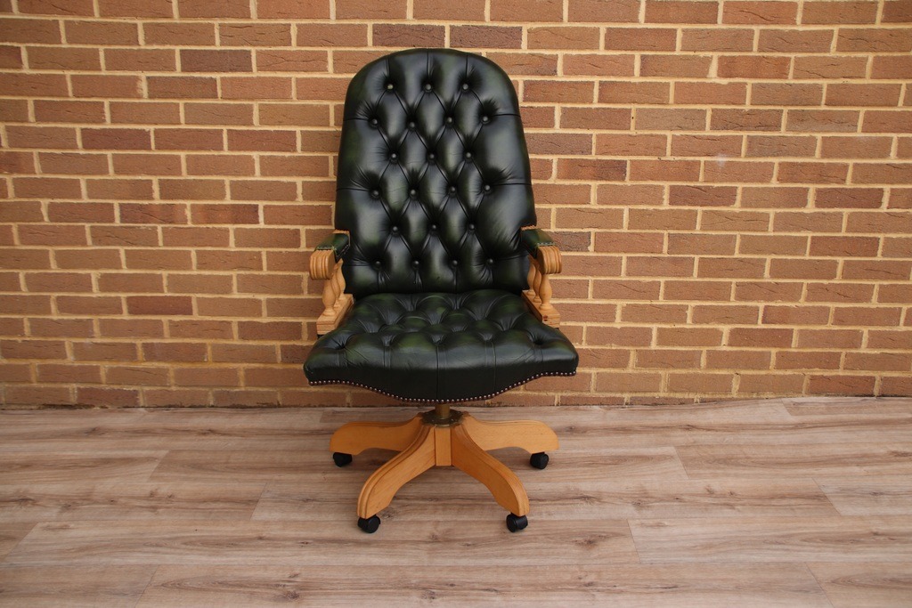 Chesterfield Executive Chair - Image 2