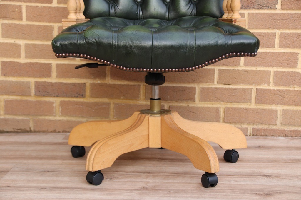 Chesterfield Executive Chair - Image 9