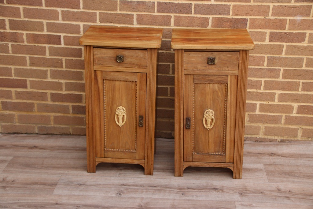 Pair of Antique Neoclassical English Pine Bedside Tables - Image 2