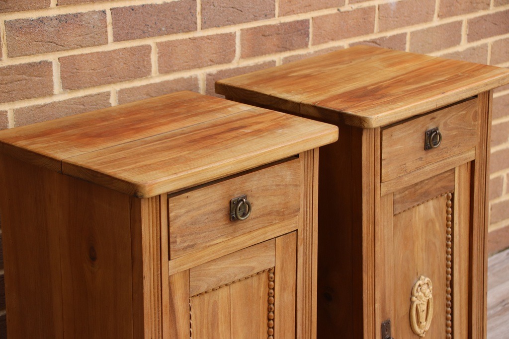 Pair of Antique Neoclassical English Pine Bedside Tables - Image 14